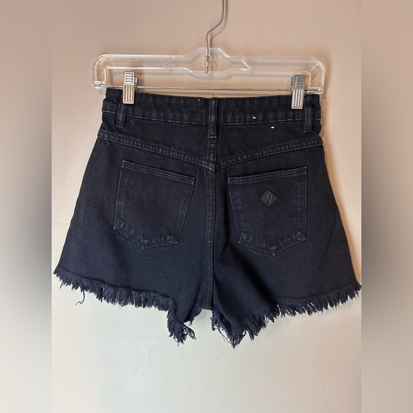 NWOT Abrand Venice Short High Rise Fringe Hem Black Wash Size 24 Grunge - Picture 9 of 14